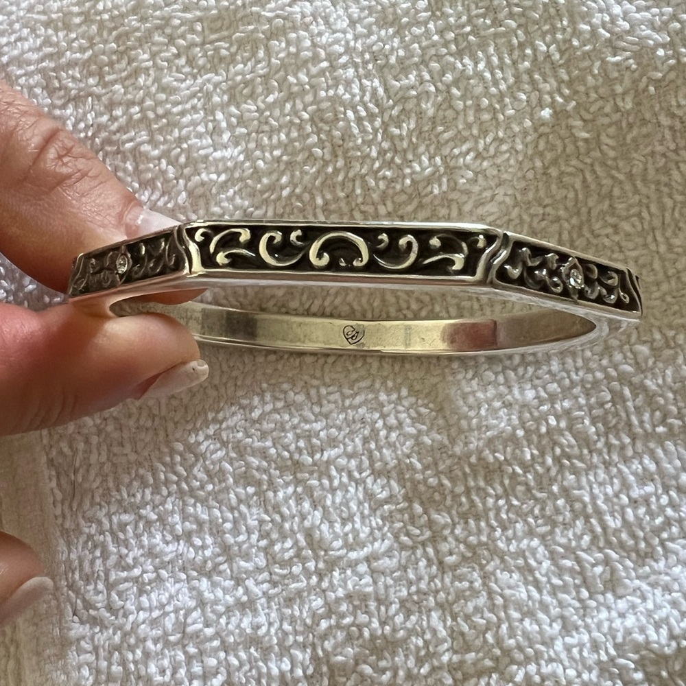 Brighton Bangle - Picture 6 of 11